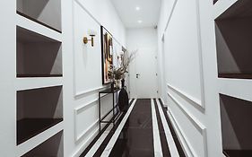 Royal Central Apartments